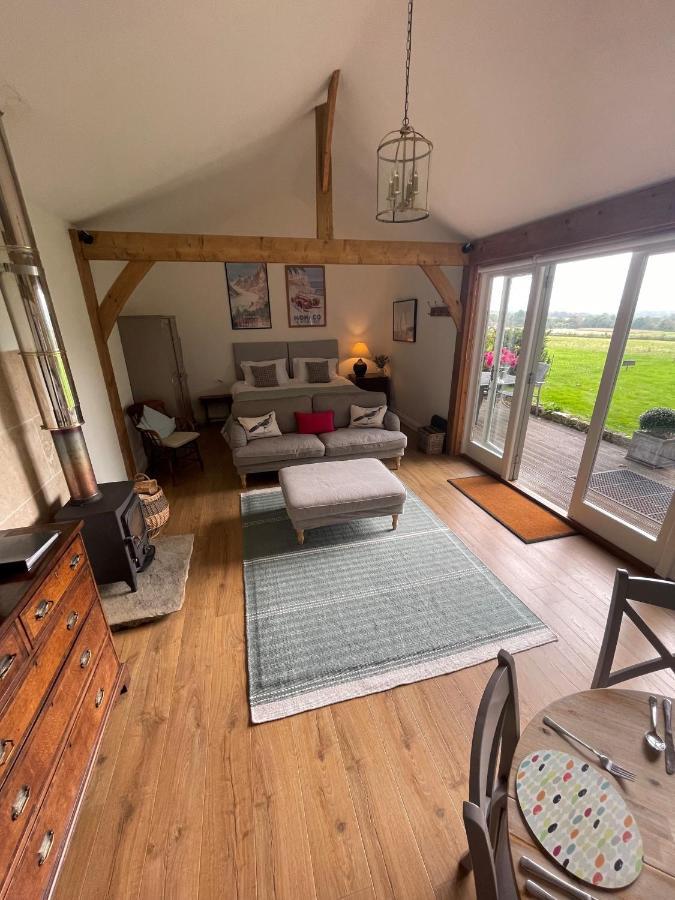 Stunning Cabin With Incredible Views Near Goodwood Rogate Esterno foto